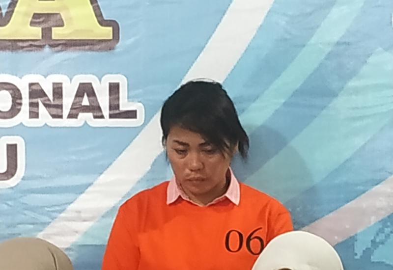 Raut wajah Sulaita usai ditangkap oleh tim dari BNNP Bengkulu.