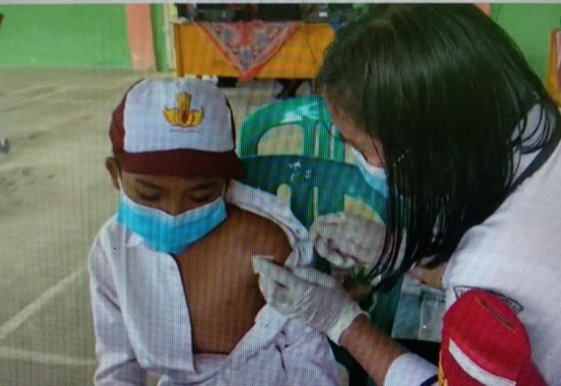Gerai Keliling, Sehari Polres BU Vaksin Ratusan Anak Gerai Keliling, Sehari Polres BU Vaksin Ratusan Anak