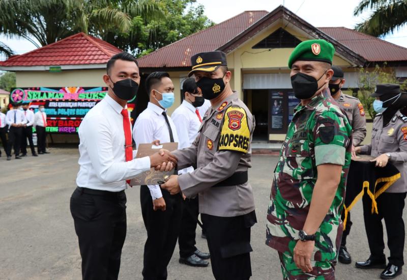 pemberian penghargaan