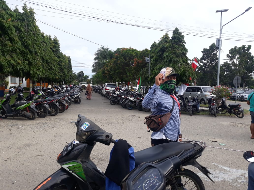 Lokasi parkir di peringatan HUT ke-17 Mukomuko.