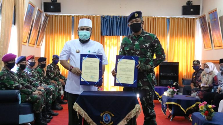 Siapkan Ketahanan Pangan Saat Pandemi Covid-19, Walikota Bersana Danlanal Teken MoU