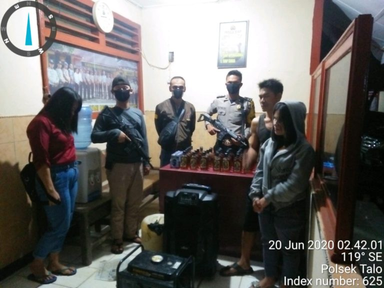 Razia Warem, Puluhan Botol Miras Diamankan