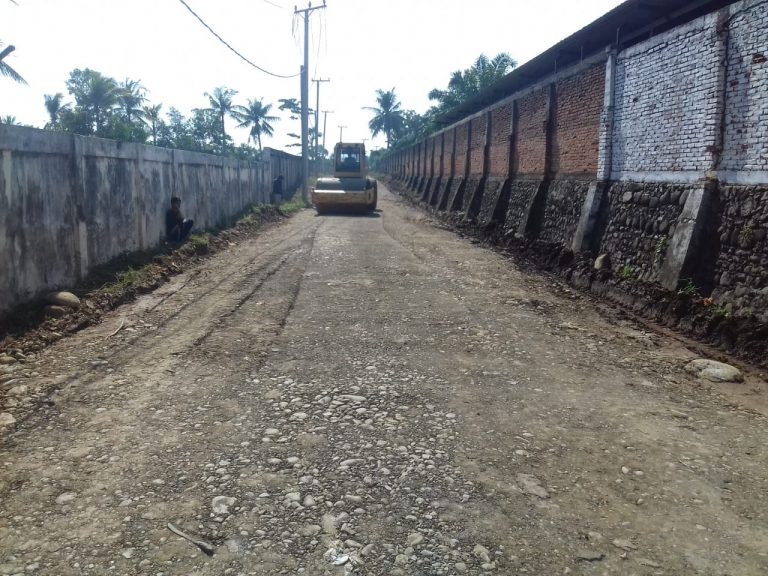 Pembangunan Jalan Sumas Raya Hampir Rampung