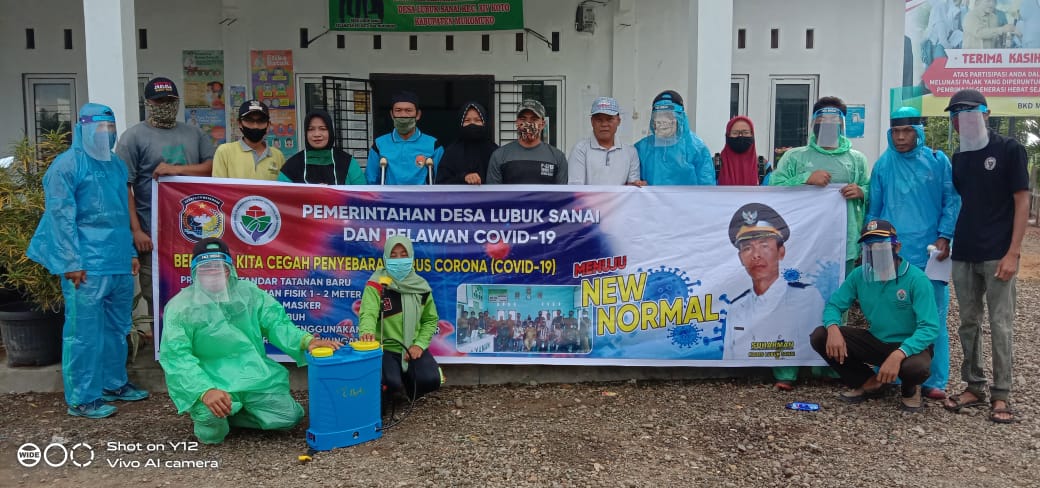 New Normal, Pemdes Lubuk Sanai I Semprot Disinfektan di Tempat Umum