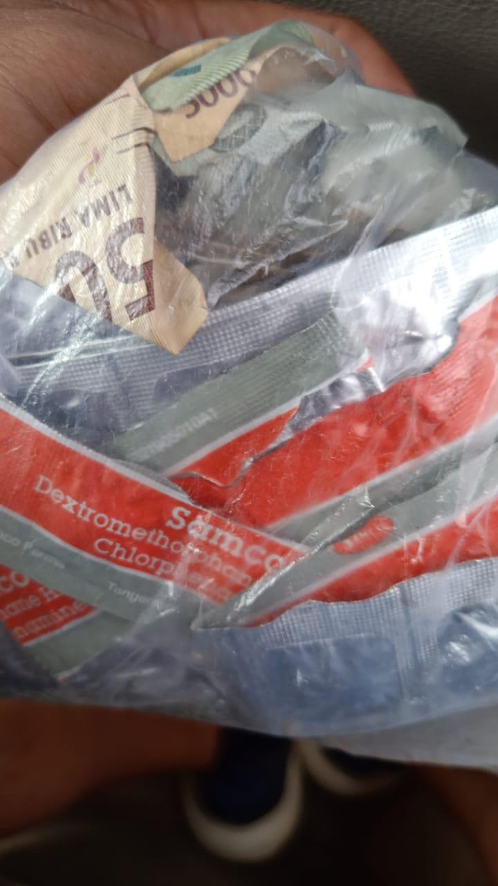Jual Samcodin, Pasutri Pedagang Es Tebu Diamankan Polisi