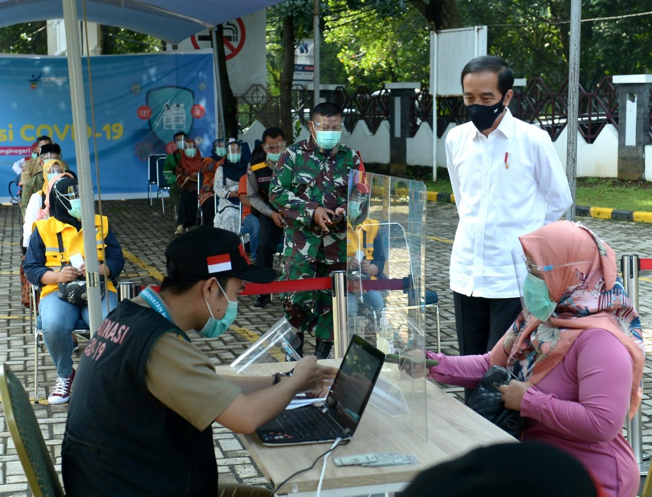 Presiden Jokowi Sidak Puskesmas Tanah Sareal Bogor