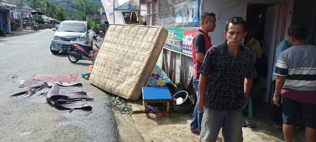 Bocah 4 Tahun di Lebong Tengah Nyaris Bakar Rumah