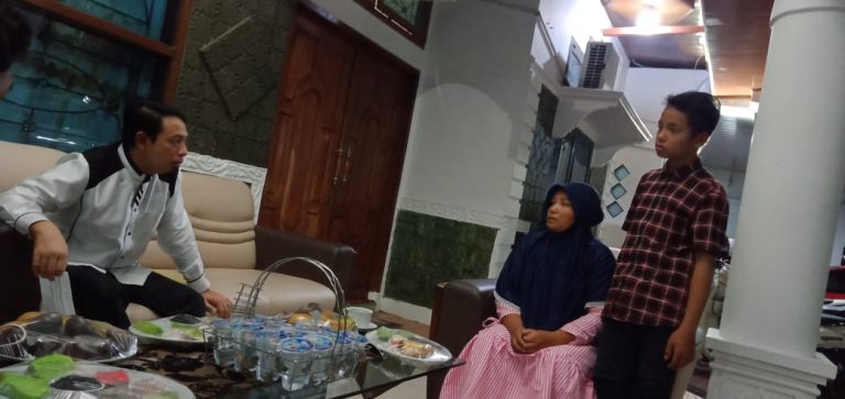 Tak Punya Biaya Untuk Berobat, Seorang Janda 7 Anak Datangi Plt Walikota