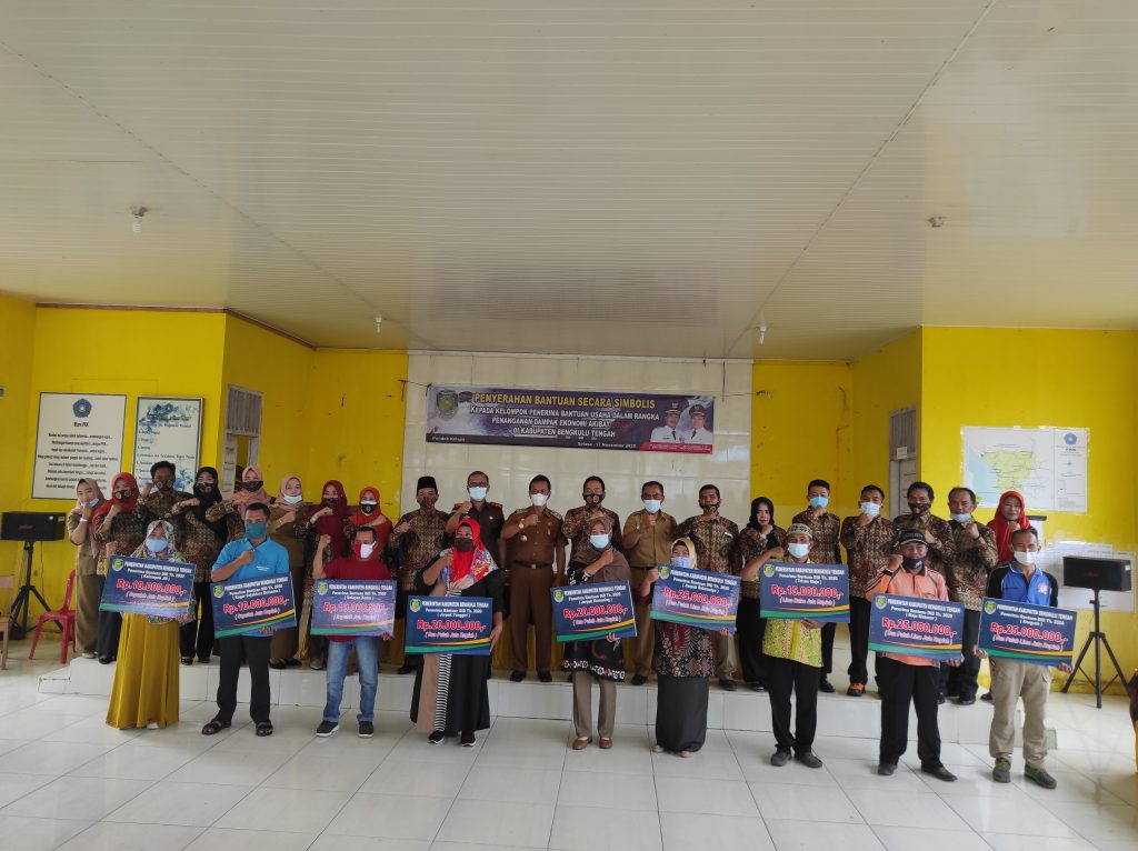 Salurkan DID, Bupati Ferry Ramli Minta Dimanfaatkan Dengan Baik