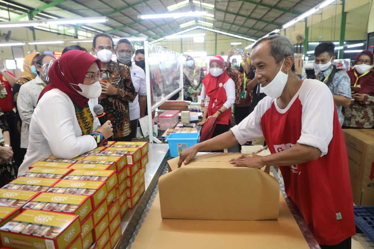 Buruh Perempuan di Pabrik Rokok Goyang Diminta Terapkan GPS