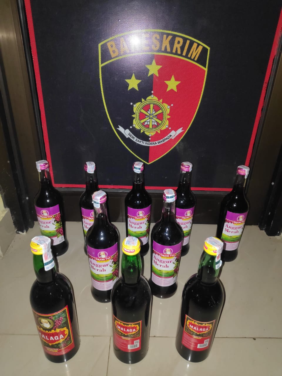 Ops Pekat, Puluhan Tersangka Beserta Ratusan Botol Miras dan Ribuan Tuak Diamankan