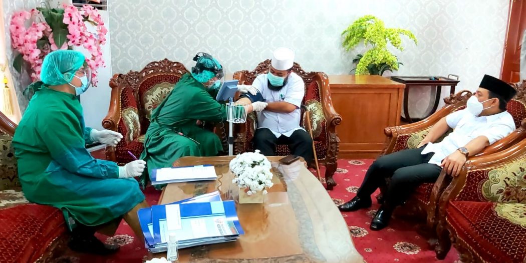 Persiapan Vaksinasi Covid-19, Walikota dan Wawali Discreening