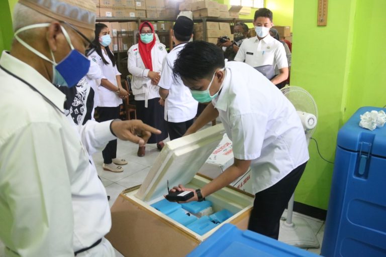 Mulai Didistribusikan, Kota Bengkulu Terima 9040 Vaksin Covid-19 Sinovac