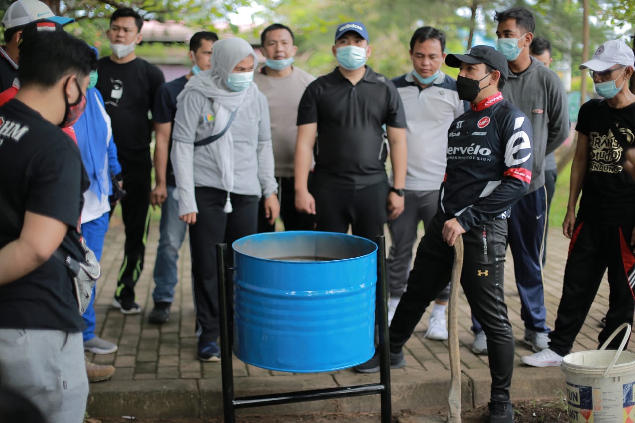 Kolaborasi Dengan Pemkot, HIPMI Bakal Sulap Tumpukan Sampah di Pantai Panjang