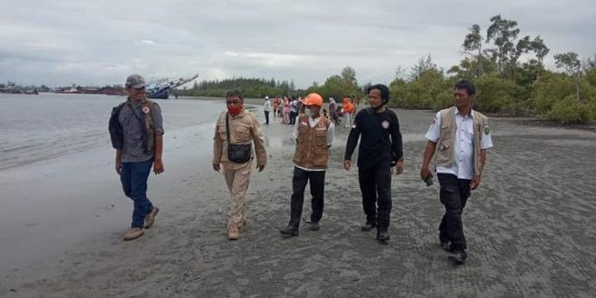 Tim Gabungan yang tengah mencari Pandu, Warga Kandang yang Dikabarkan Tenggelam/MC Kota Bengkulu