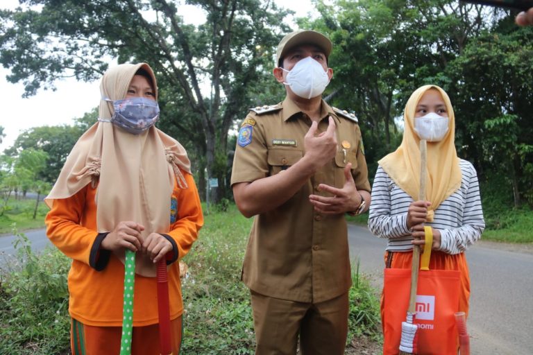 Dedy Wahyudi apresiasi pelajar viral bantu ibunya menyapu jalan