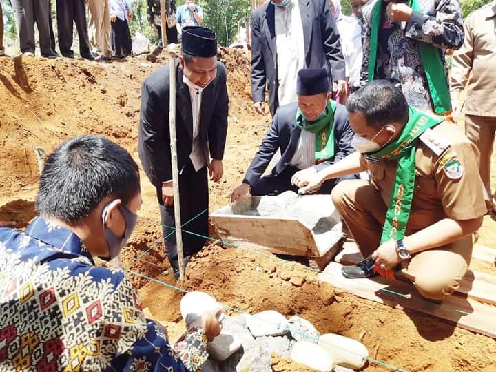 Peletakan batu pertama