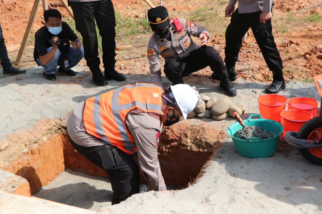 pembangunan sarana