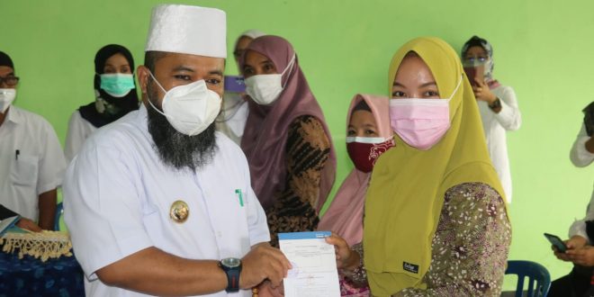 serahkan bantuan