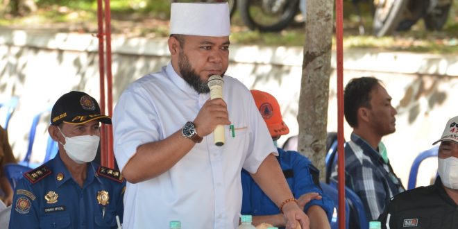 walikota helmi