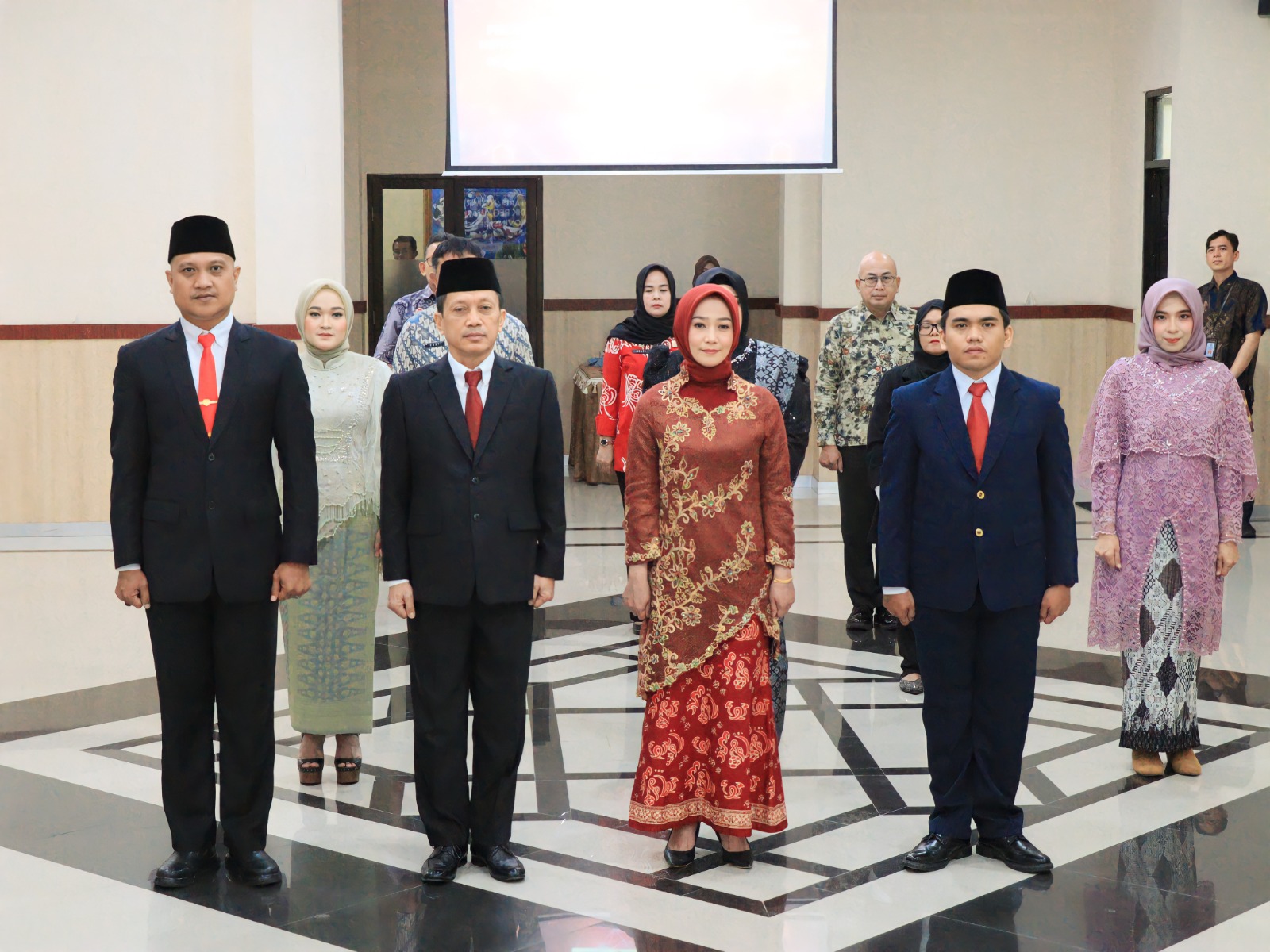 Kakanwil Kementerian Hukum Bengkulu  Lantik PPNS Dan Notaris Pengganti