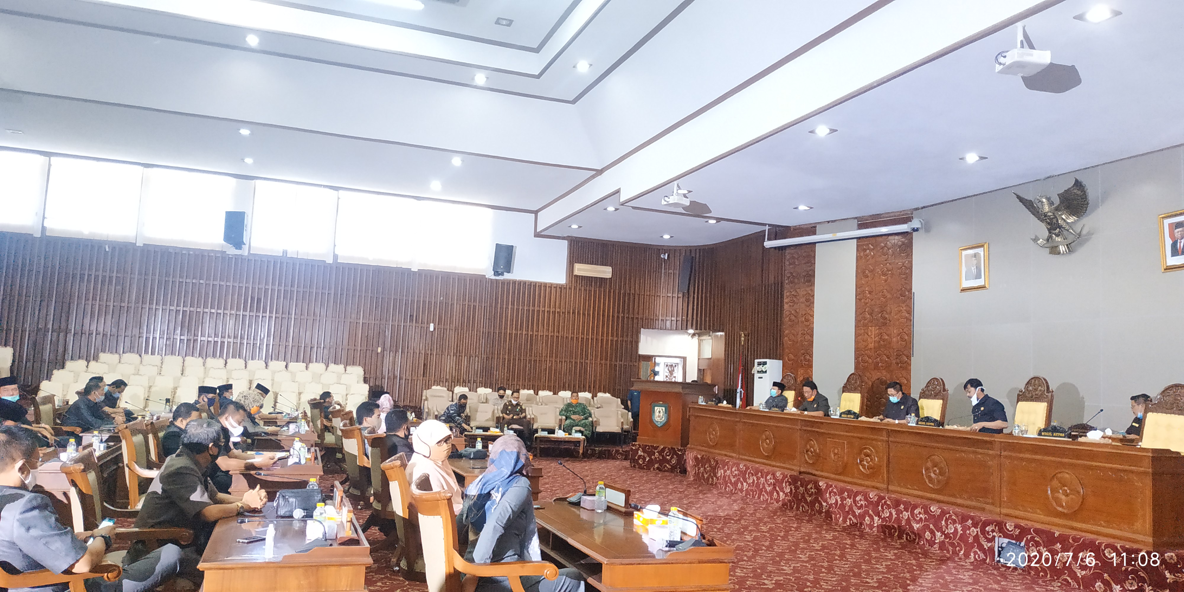 8 Fraksi Dewan Prov Setujui Raperda LPJ APBD 2019 Dibahas Lebih Lanjut