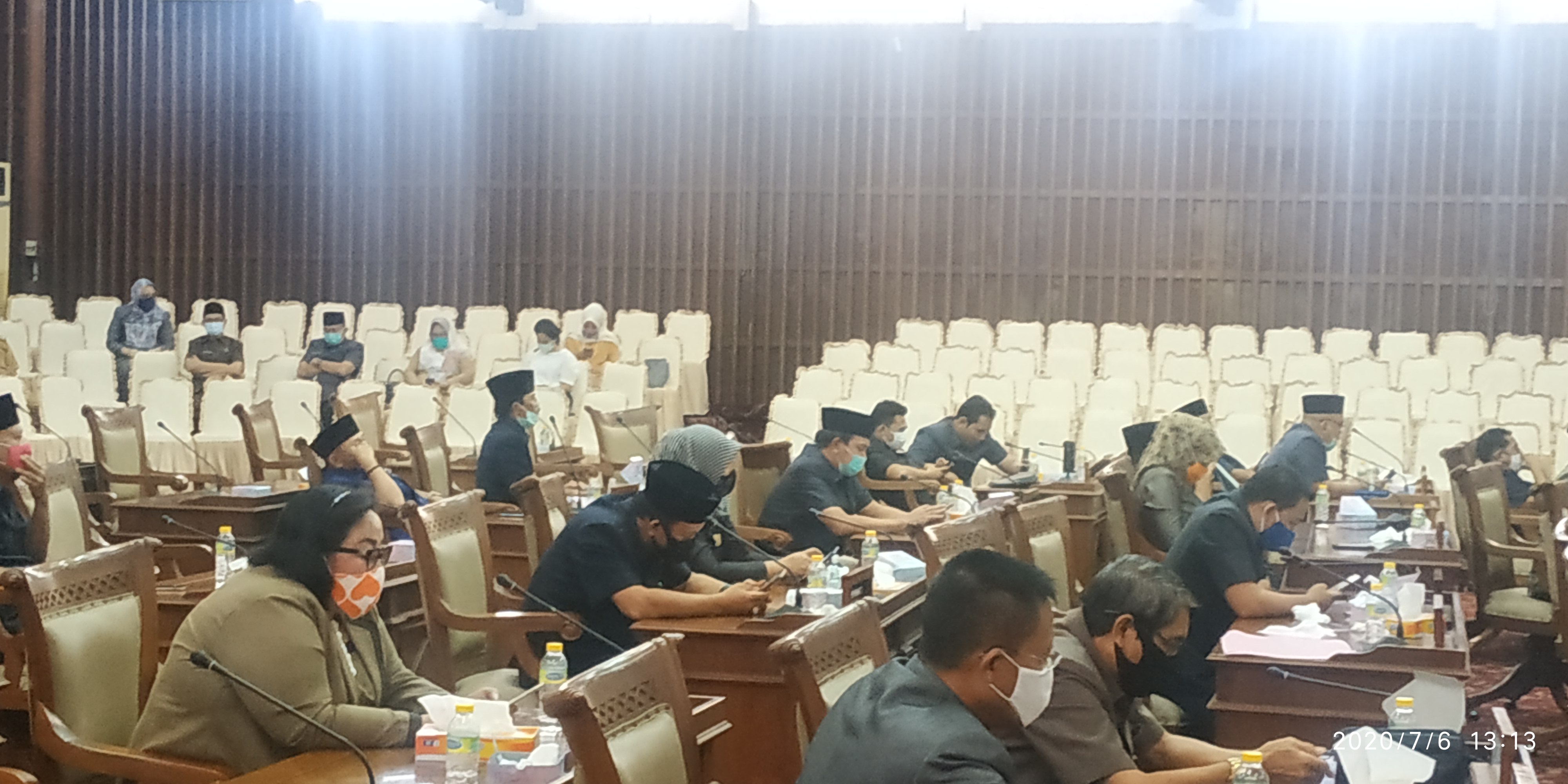 8 Fraksi Dewan Prov Setujui Raperda LPJ APBD 2019 Dibahas Lebih Lanjut