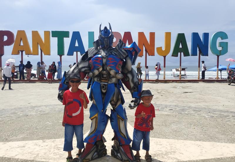 Wisata Pantai Panjang Bengkulu.