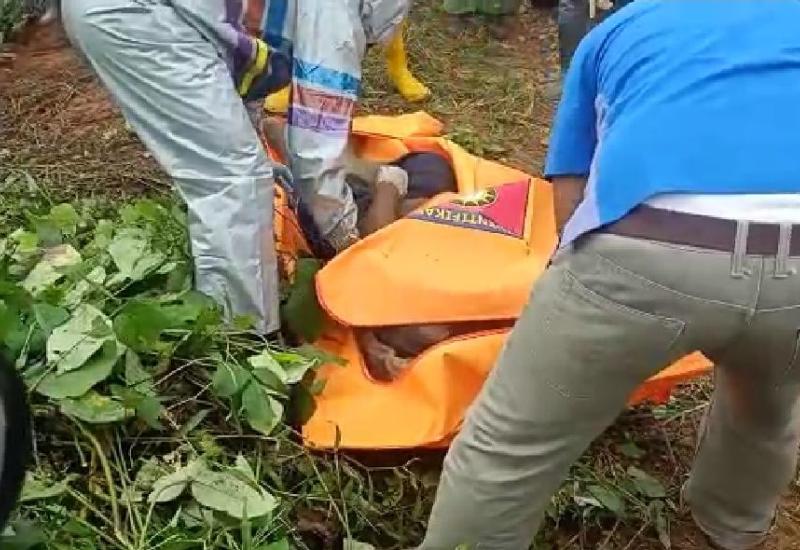 Diduga Kelelahan, Karyawan PT Agromuko Ditemukan Tak Bernyawa Di Kebun