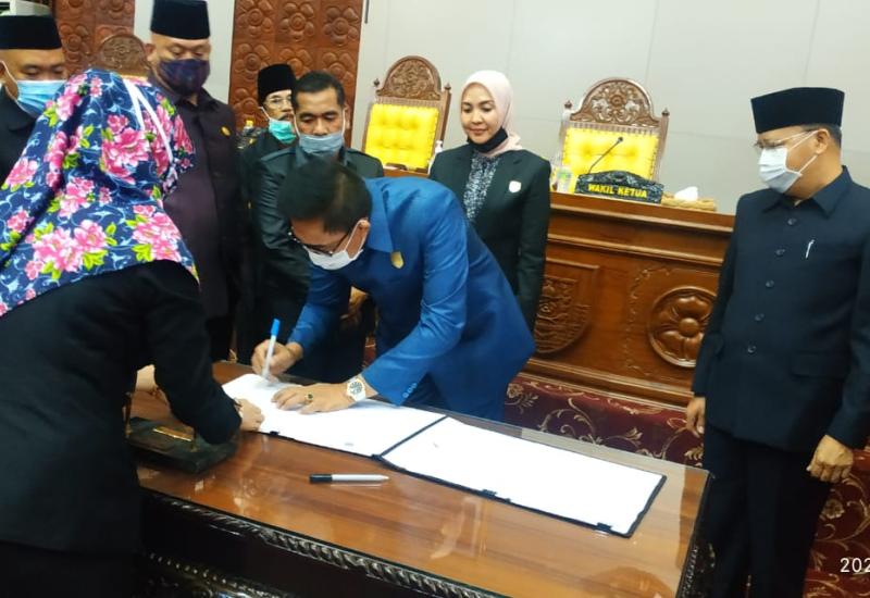  LKPJ Pemprov APBD 2019 Disahkan Jadi Perda, Ini Pesan Legislatif Untuk Eksekutif