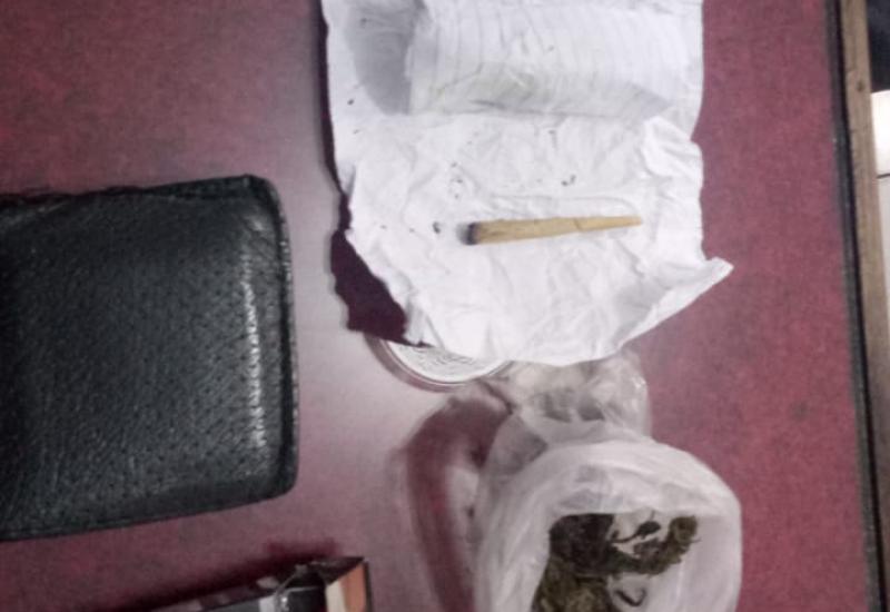Simpan Ganja, Pria Kampung Bali Digiring ke Kantor Polisi