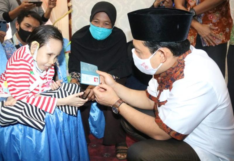 Juga Berhak Bahagia, 30 Penyandang Disabilitas Diberi E-KTP Langsung Oleh Wawali