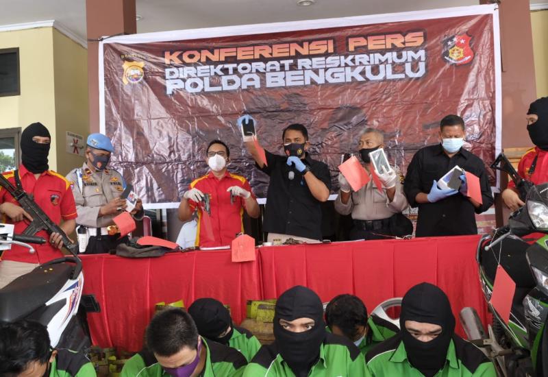 Begal Bersenpi yang Mengaku Anggota Polri Diringkus Usai Beraksi di 14 TKP