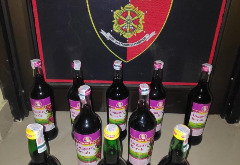 Ops Pekat, Puluhan Tersangka Beserta Ratusan Botol Miras dan Ribuan Tuak Diamankan