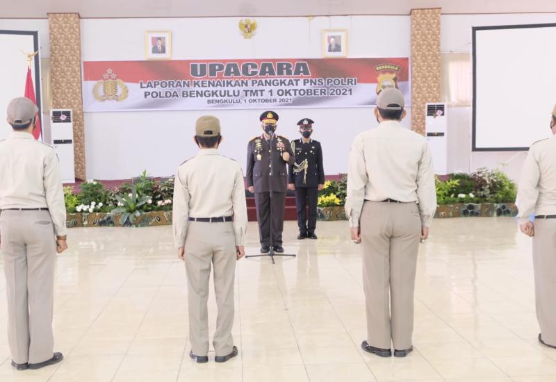 naik pangkat