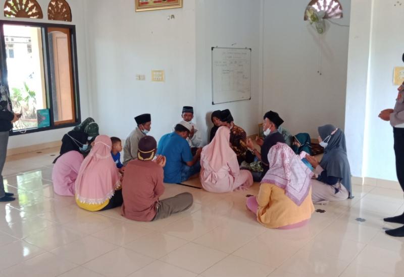 Penuh Haru, Polres Mukomuko Nikahkan Tahanan Dengan Sang Kekasih