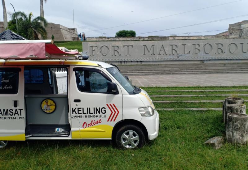 Mobil layanan Samsat Holiday