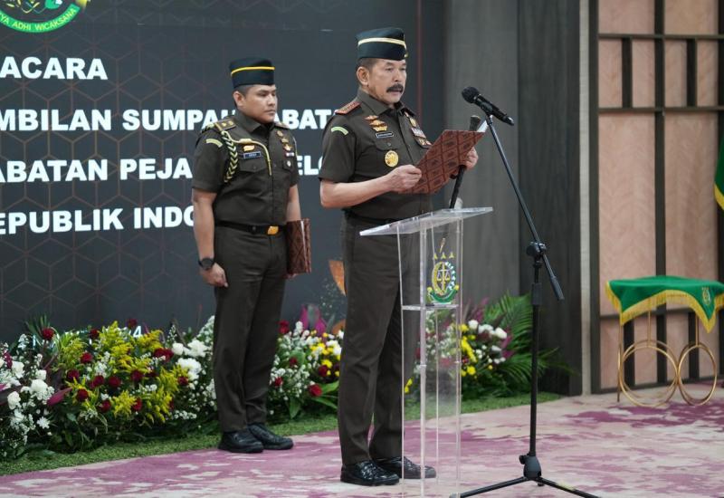 Jaksa Agung Lantik Pejabat Baru dan Sampaikan Amanat di Kejaksaan Agung
