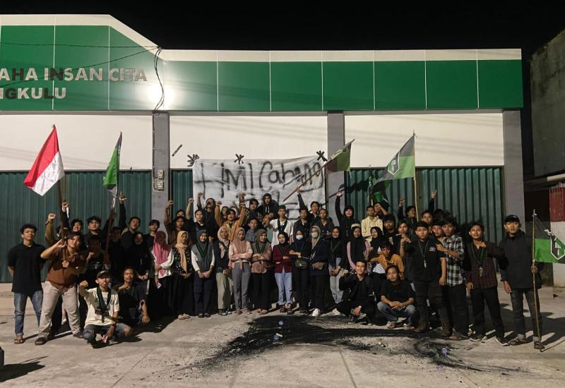  Bengkulu - Sekretariat HmI Cabang Bengkulu diseruduk 