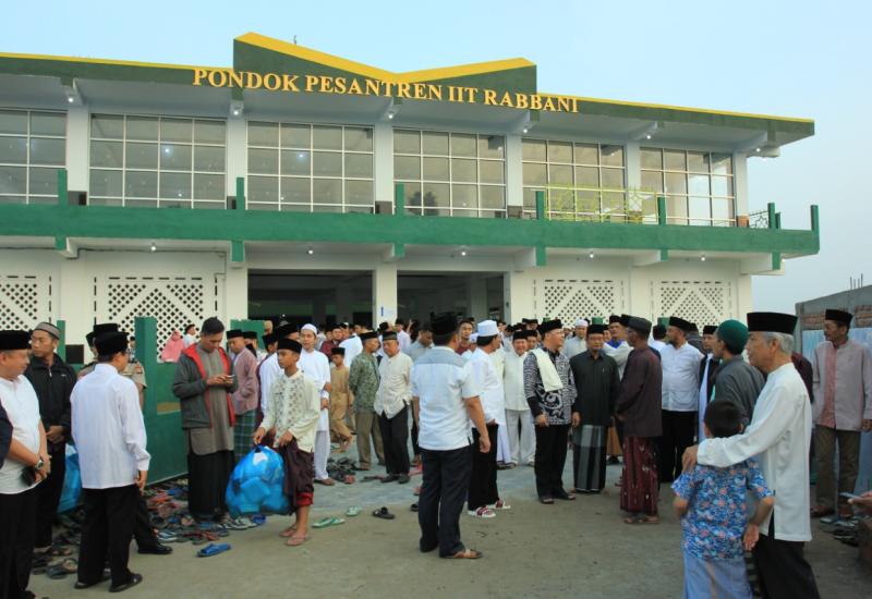 Peresmian pondok pesantren